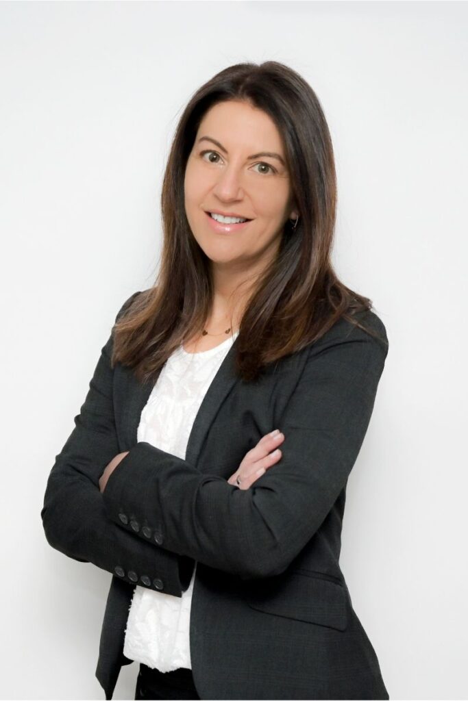 Jennifer  Sneag